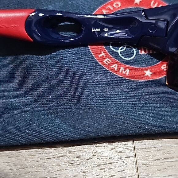 USA Olympic Oakley sunglasses - Picture 5 of 13